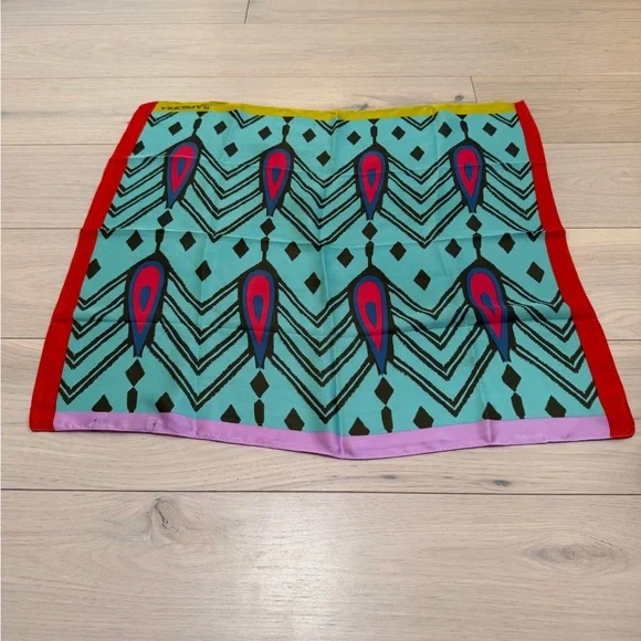 [Rapsodia] Vibrant Scarf with Patterns - Picture 6 of 6